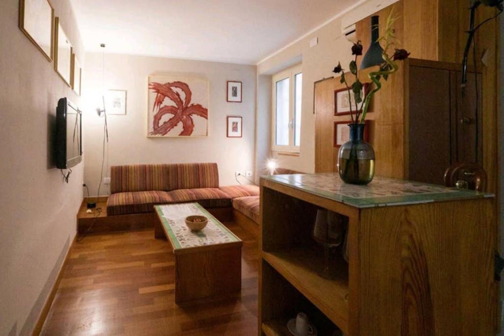 Il Velarium Del Colosseo Apartment Rome Exterior photo